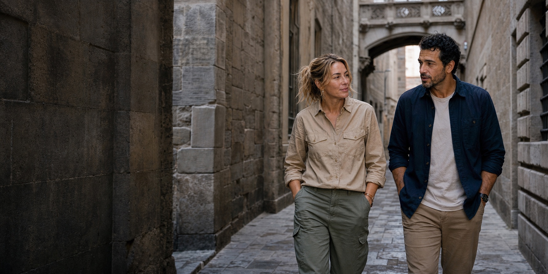 The ExcursionPass travelling couple walking through Barcelona’s Gothic Quarter